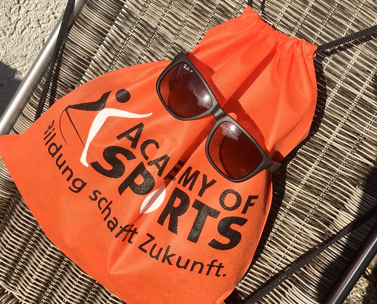 AcademyofSports's tweet photo. #Knowledgebag auf der #FIBO abgeholt? Dann gleich am #Gewinnspiel teilnehmen! Es gibt #HAMMER #Preise zu #gewinnen! #Genießt die #Sonne! 
https://t.co/lb2lgRCO32
#Weiterbildung #Fortbildung #Ausbildung #AcademyofSports #FIBO2018AoSKnowledgeBag #Fitness #Ernährung #Gesundheit #BGM https://t.co/Cca439zqzy