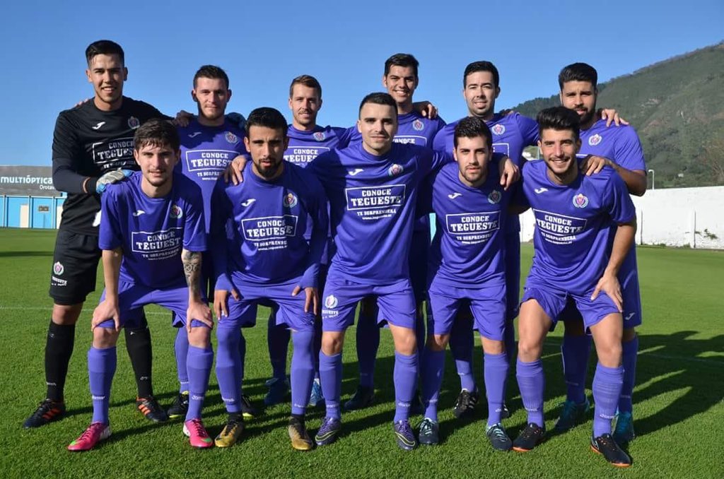 Davidt4lg's tweet photo. Domingo a las 12:00 en Tegueste, el partido más importante del Club, @CDPORTEZUELO - UD Frontera! Ven a animarnos!! Entrada gratuita!! #vamosporte https://t.co/Vdp4O803y7