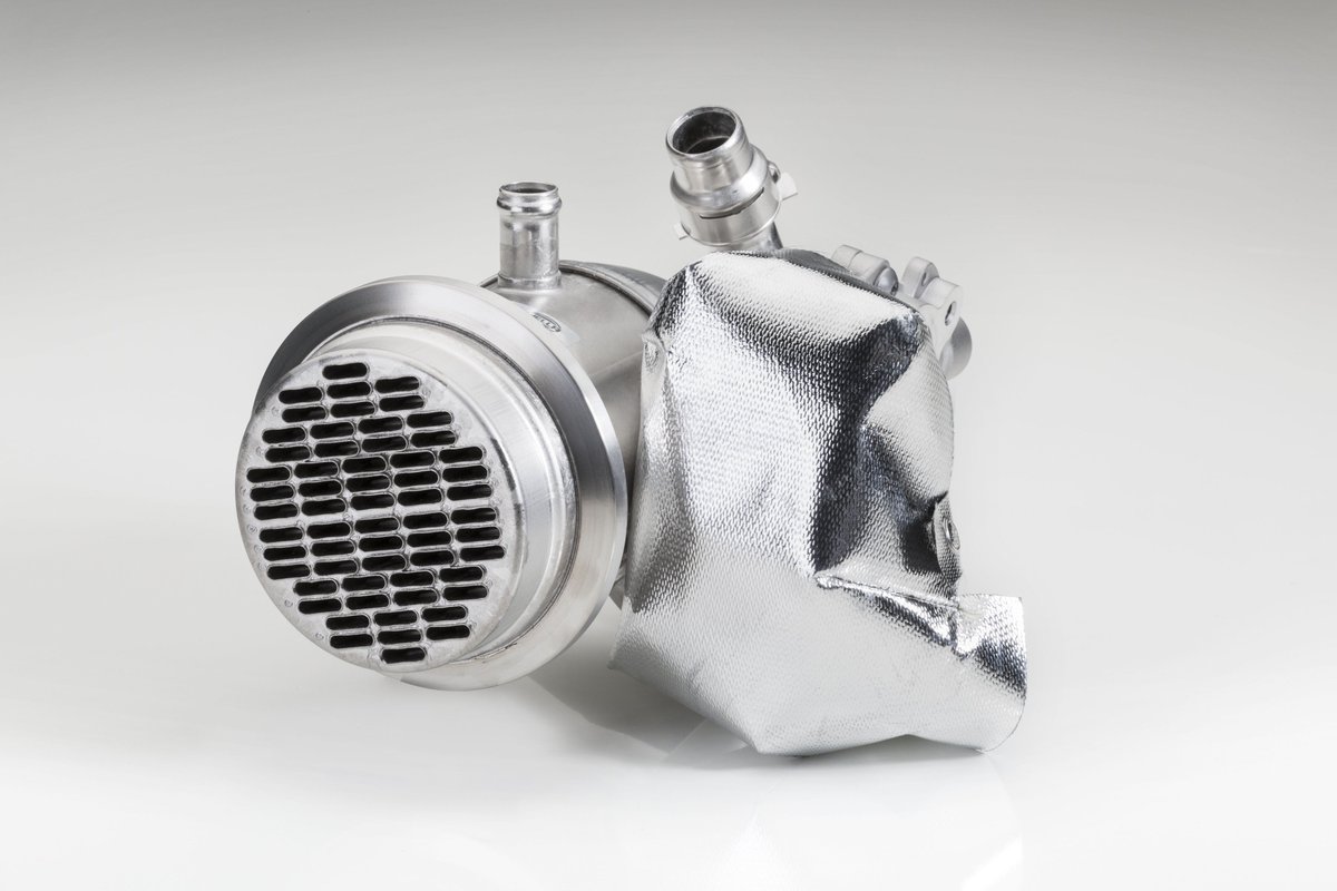 hella_it's tweet photo. #BehrHellaService promuove la #sostenibilità ampliando la propria offerta con le nuove #pompeacqua #elettriche > https://t.co/JcRO9yGObQ
#diconodinoi: 
#iocarrozziere https://t.co/drvAE44xkc 
@notiziarionet https://t.co/I1Ow7qDhWb
 #CO2 #R744 #HELLA #raffreddamento #motore #BHS https://t.co/SfSV6oG5tK