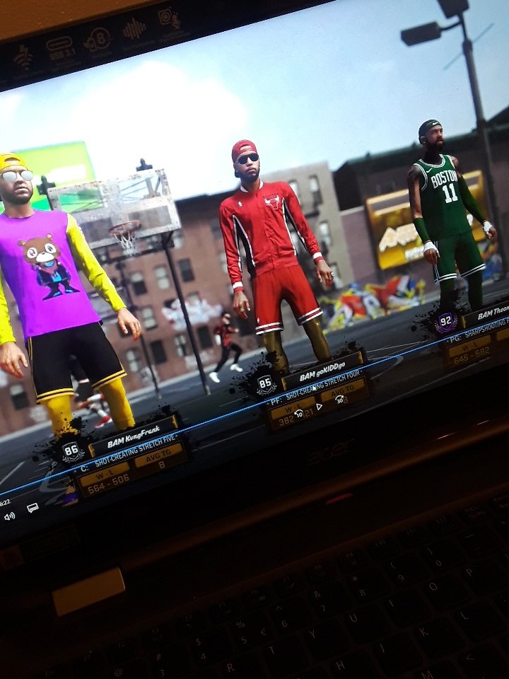 go_KIDD_go's tweet photo. 🔊When we roll only 🎲7's🎲 come out lil bihh🤗🔇 gameplay coming soon👈 shout out to that boi Frank &amp; Joc. It's the beginning make it count💯 #2k18 #2kFreeagent #2kplug #2kcrewfinder https://t.co/jUevLkN9gL