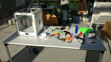 FabLabLG's tweet photo. Markt der Möglichkeiten 2018 https://t.co/WKSLqhiARM https://t.co/HA13l55I6F