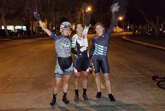 SheWolfATeam's tweet photo. Lynn placed 3rd at GLK's fixed crit. Melissa with the W and Kym Nonstop with 2nd place. 📷 @magic_don_kenan562 Next up @missioncrit! #shewolfattackteam #fuckyeahwomenracebikes #fastwomen #glkdontplay https://t.co/EcOIBlLoNo https://t.co/RWIagSA7V9
