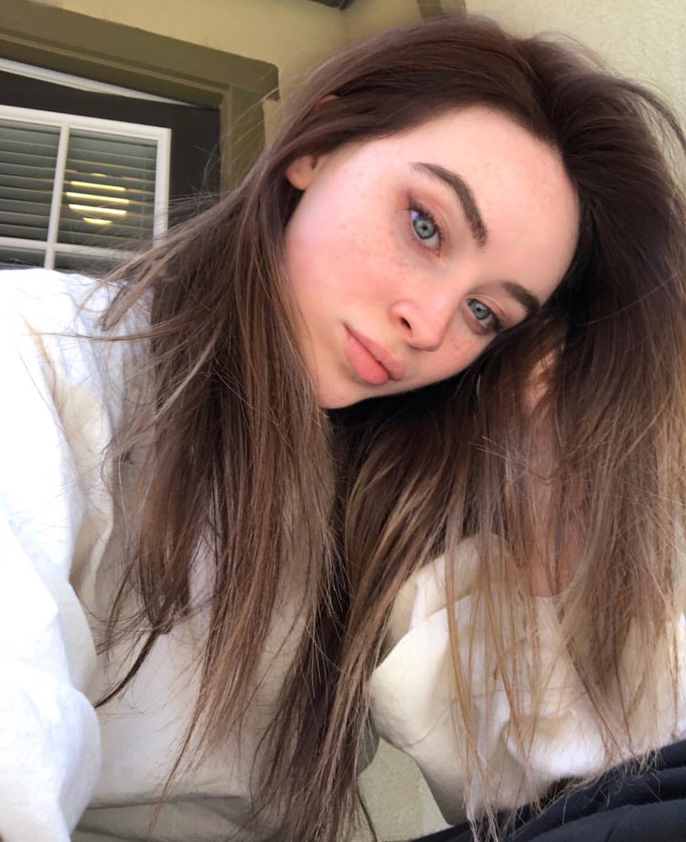 lovablesabs's tweet photo. BRUNETTE SABRINA IS MY NEW FAVORITE THING!
OMG SHE LOOKS SOOO GOOD IN IT! – ; 💗💗💗 https://t.co/AFcHwG9jjH
