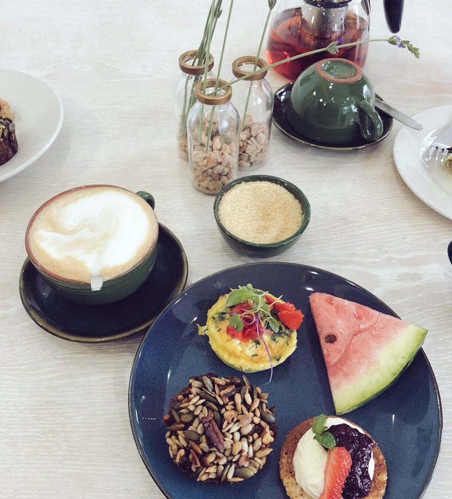 People_SA's tweet photo. Breakfast is served #Genop https://t.co/VvN3eT4pSK
