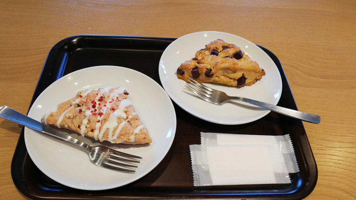 chooasaichi's tweet photo. 初スタバ♡
#スターバックスコーヒー 
#田舎者まるだし https://t.co/cJKTfGgpFH