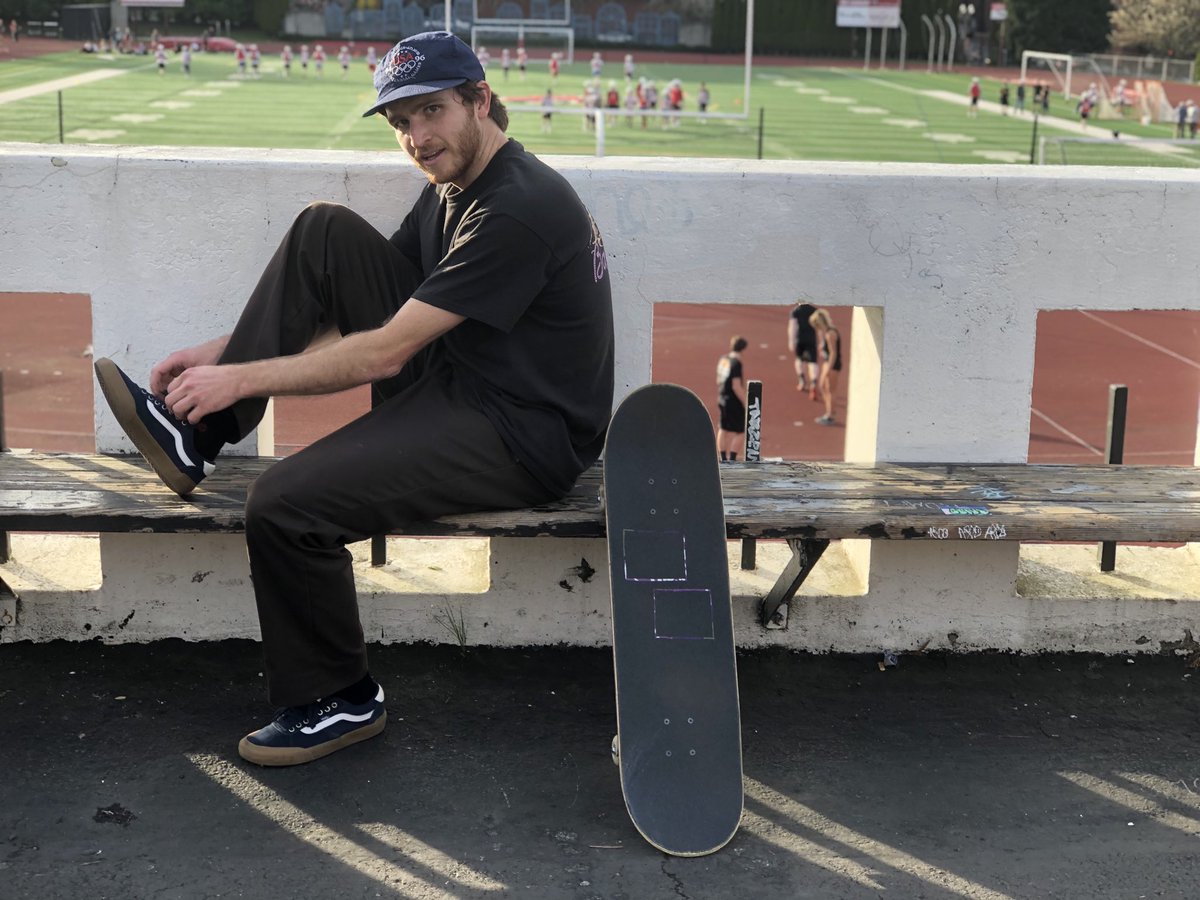 CCS_Skate's tweet photo. 1000 kickflips. 5 hours. 1 skater. 1 pair of @vansskate Chima 2’s. You want to watch this... #chimapro2
https://t.co/mN5GXlS9W8 https://t.co/kwM07MZceq