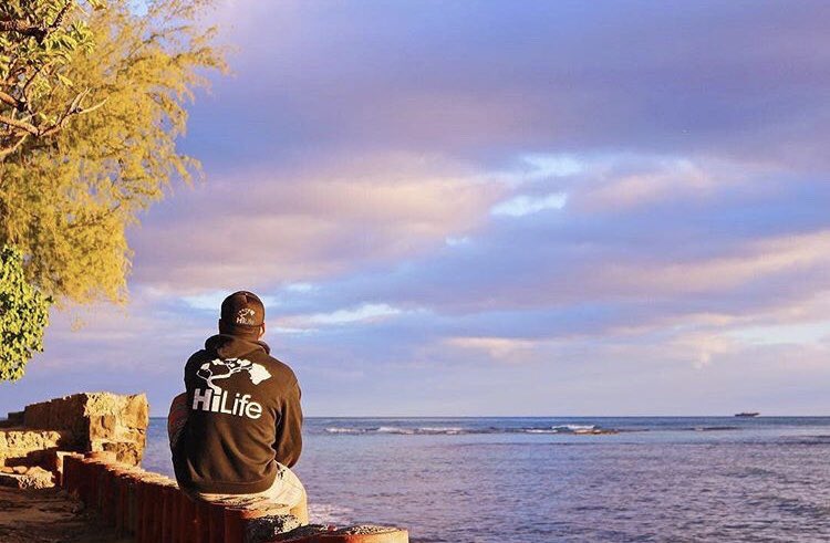 HiLifeStore's tweet image. NEW // WARRIOR STATE SEAL
Represent the Aloha State and your inner warrior with these new tank tops! Comes in White, Black &amp;amp; Gray. Cheeee!!! ⚔
A L O H A 🤙
#Repost from @yuyaloha17 
Tag us in your photos with #HiLife #HiLifeStore &amp;amp; #LivinTheHiLife ! 💙