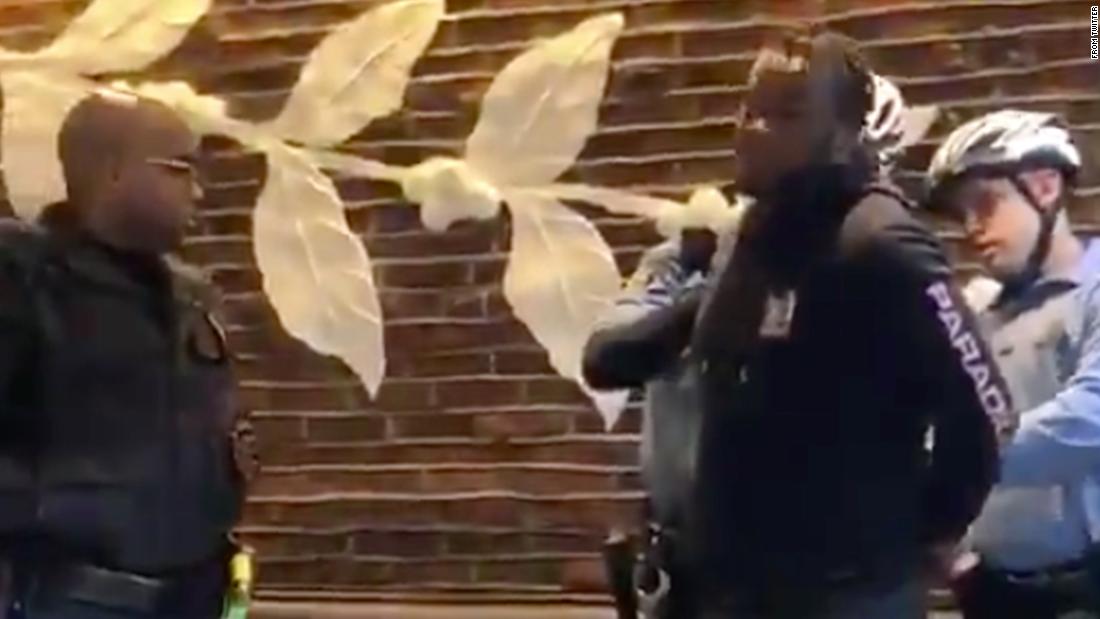 CNN's tweet photo. Why I tweeted the Starbucks arrest video https://t.co/NrCdlmvSCj (via @CNNOpinion) https://t.co/p2gGfoc4zl