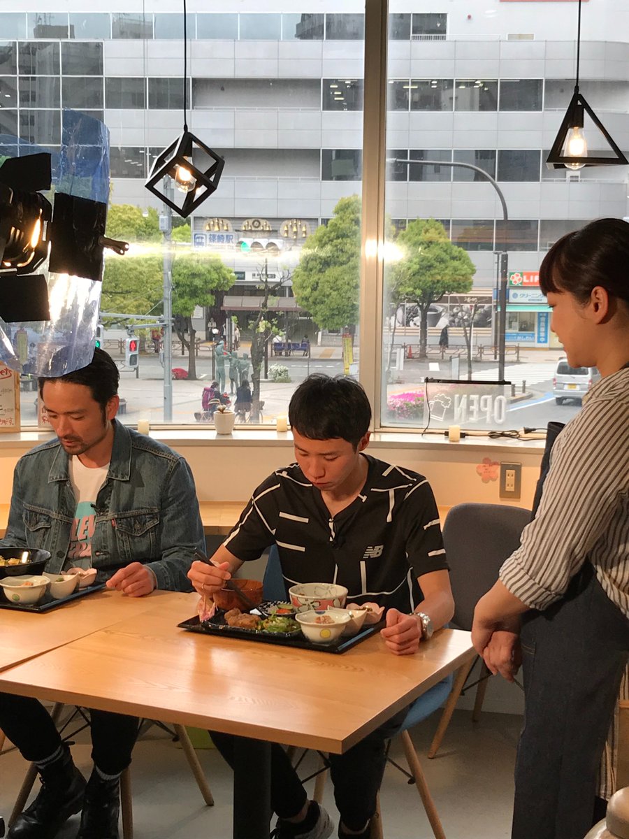 organic_Lamno's tweet photo. 江戸川ケーブルテレビ&げんきーずが取材に来てくれましたー!!5/21(月)の18時~放送だそうです♡ぜひ観てくださいねー٩(ˊᗜˋ*)و
#江戸川区 #篠崎 #オーガニック #カフェ #ラムノ #Lamno #ヴィーガン #ヴィーガンカフェ #発酵玄米 #弁当 #江戸川元気パラダイス #江戸パラ #げんきーず https://t.co/gmSJmkHRxn