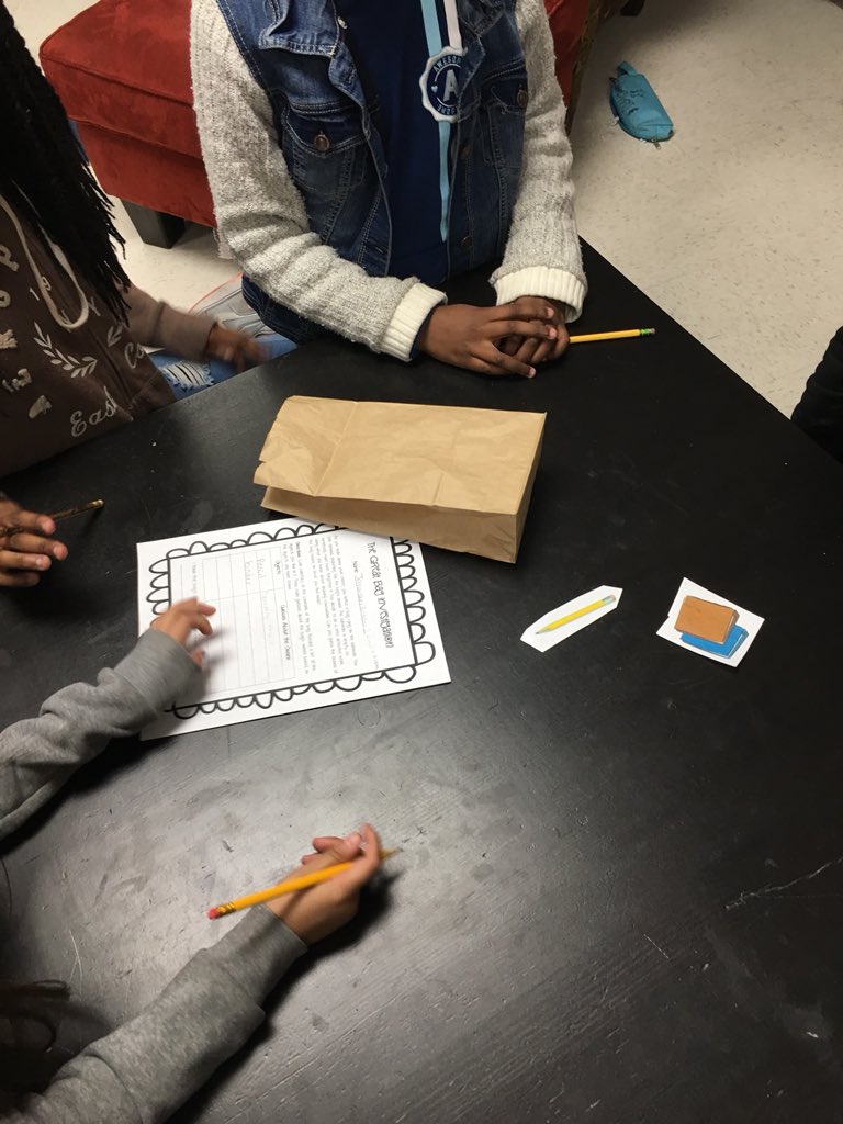 shannonf893's tweet photo. The Great Bag Investigation.....learning about drawing conclusion. #hodgesmisd https://t.co/7z4cM49CC6