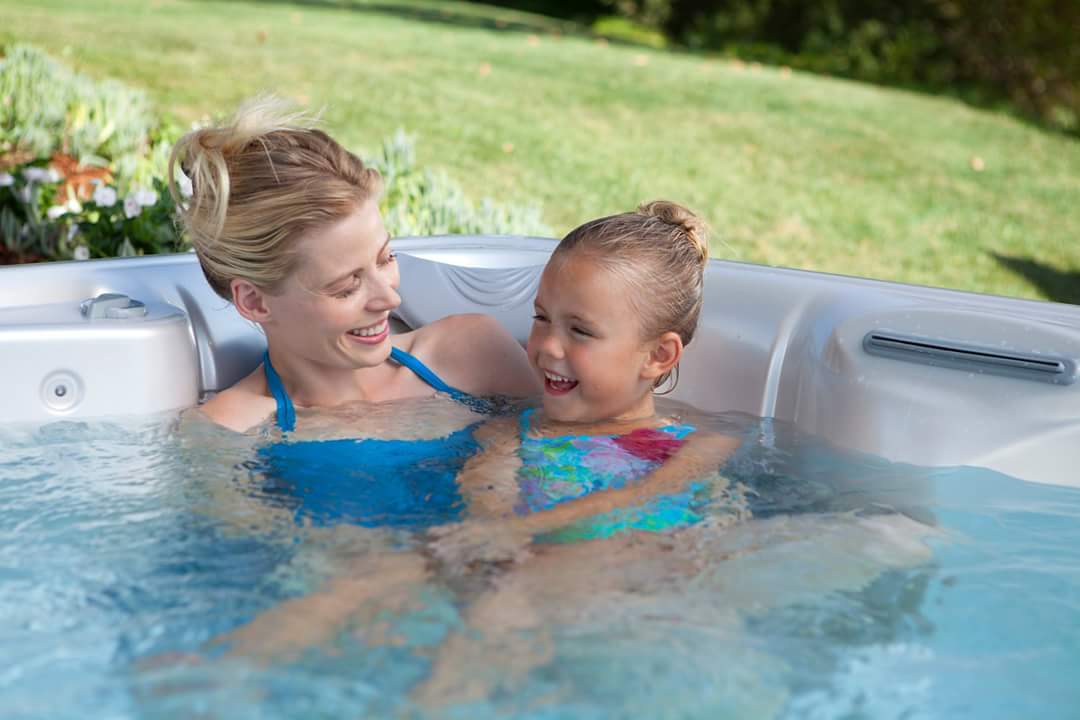 BulbTechnology's tweet photo. Considering buying a hot tub? Check out our "How to Buy a Hot Tub the Right Way" eBook: https://t.co/PVB47g3rd9 #hottub #ebook https://t.co/dEzA6zlNvJ