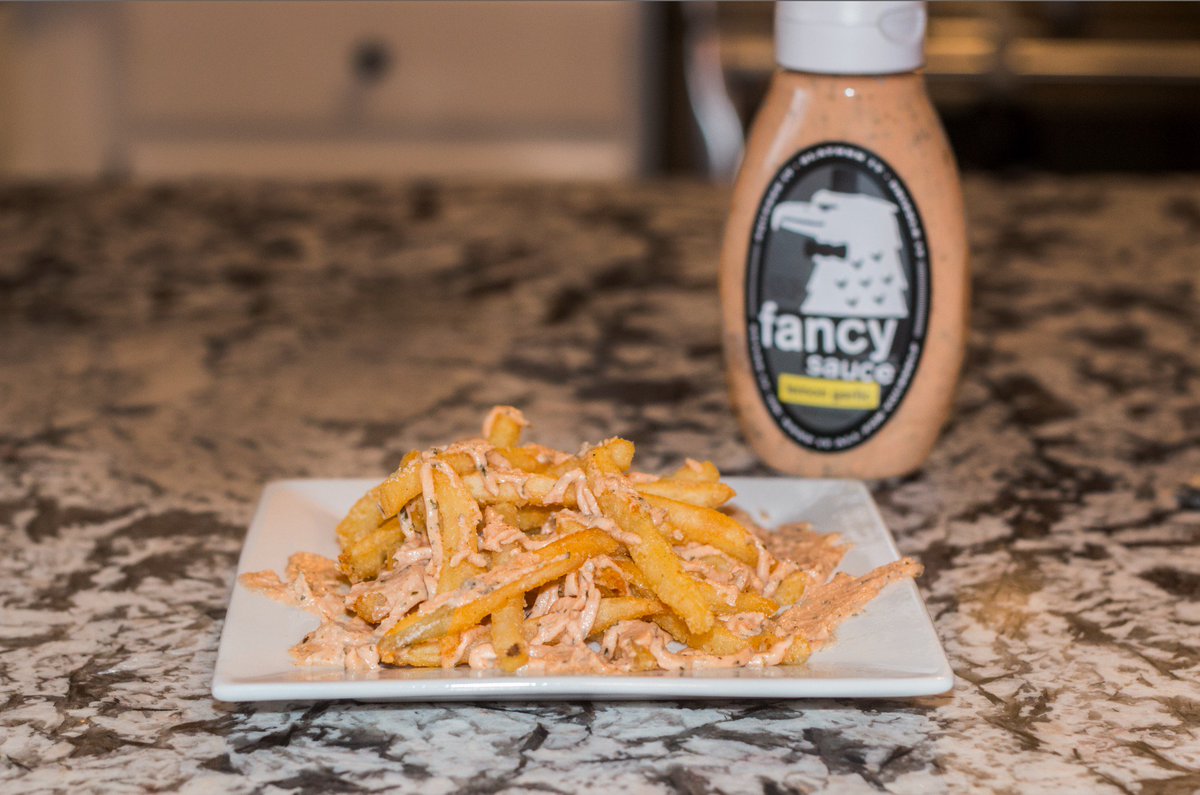 FancySauceUSA's tweet photo. We're so fancy with these #lemongarlic fries!
We just turned plain old french fries into a lemon/garlic place of happiness! #fancysauce #forgetmkm #imsofancy #nowthatsfancy #makeitfancy https://t.co/x1kKXV3hn1