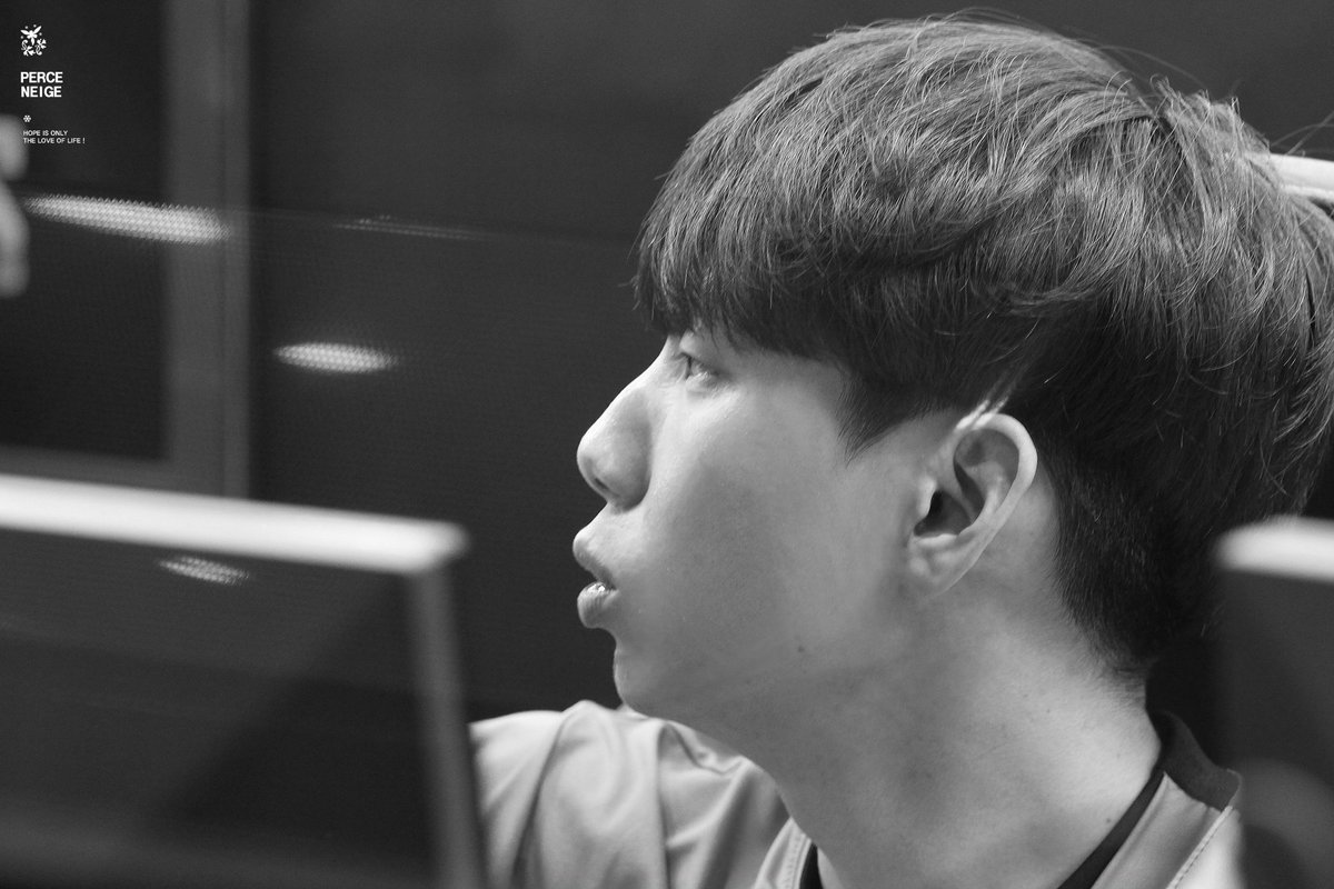 PN_pic's tweet photo. 2018.04.16 APL S1 Ro36 Group A/B
#Cloud9 #suk #sukTV #최원석 https://t.co/Q3EXjmNFqK