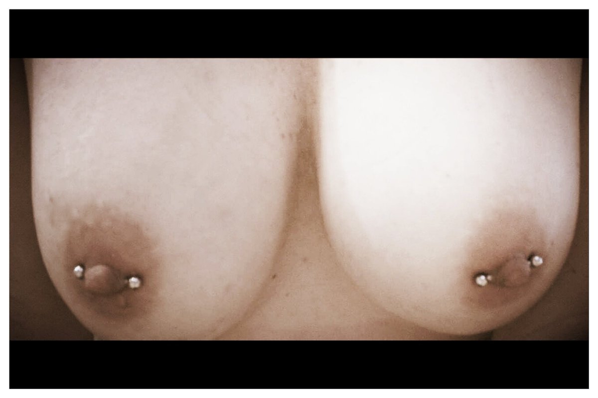 jmor2010's tweet photo. Little tease before bed. What do you think? Hello Titty Tuesday! @SteveNJill3 @RateRealWomen @TheAmateurArmy @amateurswinger9 #tittytuesday #ngot #cumtributeِ https://t.co/fRAsX3ZllJ