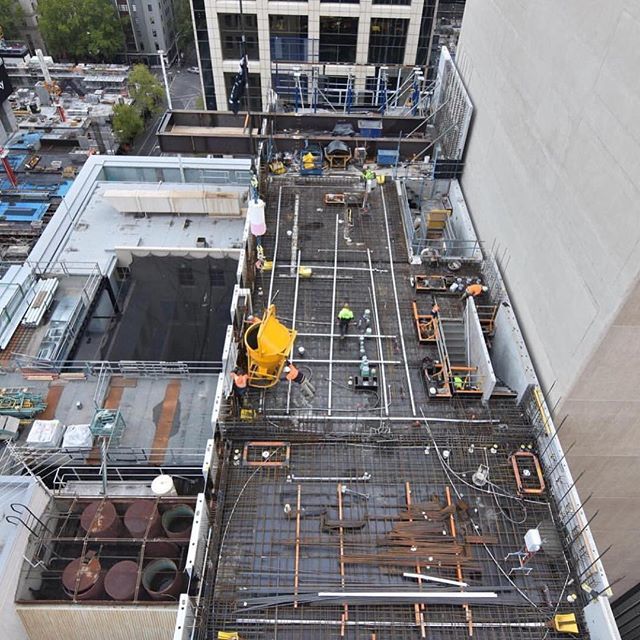 ENGINEOC's tweet photo. Outstanding project and outstanding progress #timeplaceprop #hickorygroup Engine appointed #oc #multilevel #estates #development #highrise #strata #enginepropertygroup #sca #tower #apartments #community #ocmanagement #engineteam #construction #facililtymanagement #landmark #… https://t.co/Ty3GXZcMc6