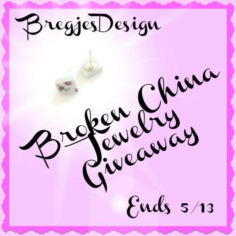 AndreaCoventry's tweet photo. BregjesDesign #BrokenChinaJewelry #Giveaway Ends 5/13 #SMNG https://t.co/ndtXE5B7pn https://t.co/fCnipgBR1K