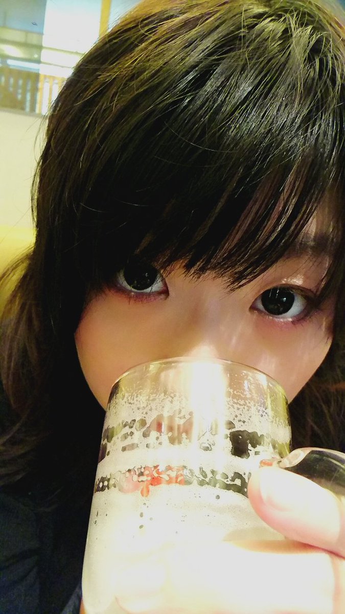 vv_you_me's tweet photo. 裏表のない人生を歩みたい。
自分の見てるものだけを信じて生きてる。
DMは基本的にしません。
かまってくれる人には優しくします。
興味ない人にはツン。
基本的にお仕事忙しくて死んでるアカウントはこちらです。

動物園、ビアガーデン🍺のお誘いお待ちしてますよ←
いくかいかないかは気分次第。 https://t.co/3P8rRPNiKH