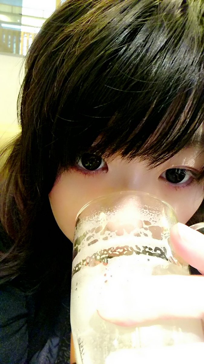 vv_you_me's tweet photo. 裏表のない人生を歩みたい。
自分の見てるものだけを信じて生きてる。
DMは基本的にしません。
かまってくれる人には優しくします。
興味ない人にはツン。
基本的にお仕事忙しくて死んでるアカウントはこちらです。

動物園、ビアガーデン🍺のお誘いお待ちしてますよ←
いくかいかないかは気分次第。 https://t.co/3P8rRPNiKH