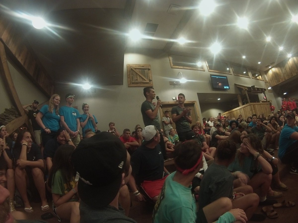 TJHS YoungLife tweet media