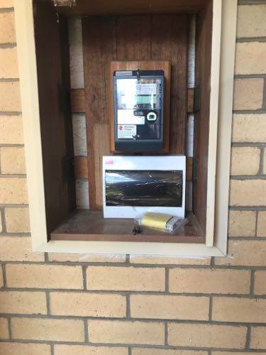 MrElectricGlong's tweet photo. Many old homes in Melbourne still have old switchboards with porcelain fuses. Upgraded this old switchboard with a new one for our customer Andrew.
#ElectricalUpgrade #ElectricalInstallation #SwitchboardUpgrade #Geelong via @i4Tradies https://t.co/Sz7IkR1Cda