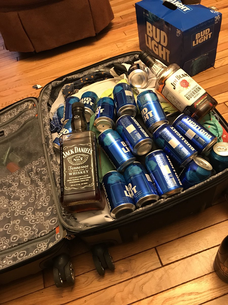VTpk1992's tweet photo. Me packing for a trip outside the USA https://t.co/weYteFWepm
