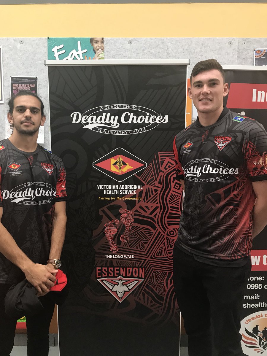 Great day at @VAHS1972 <a href="/DeadlyChoices/">Deadly Choices</a> Community Launch.  Thanks to <a href="/EssendonFC/">Essendon FC</a> players Luke and Jake for coming along 🔴⚫️ #wewalktogether #deadlychoices #community #gobombers