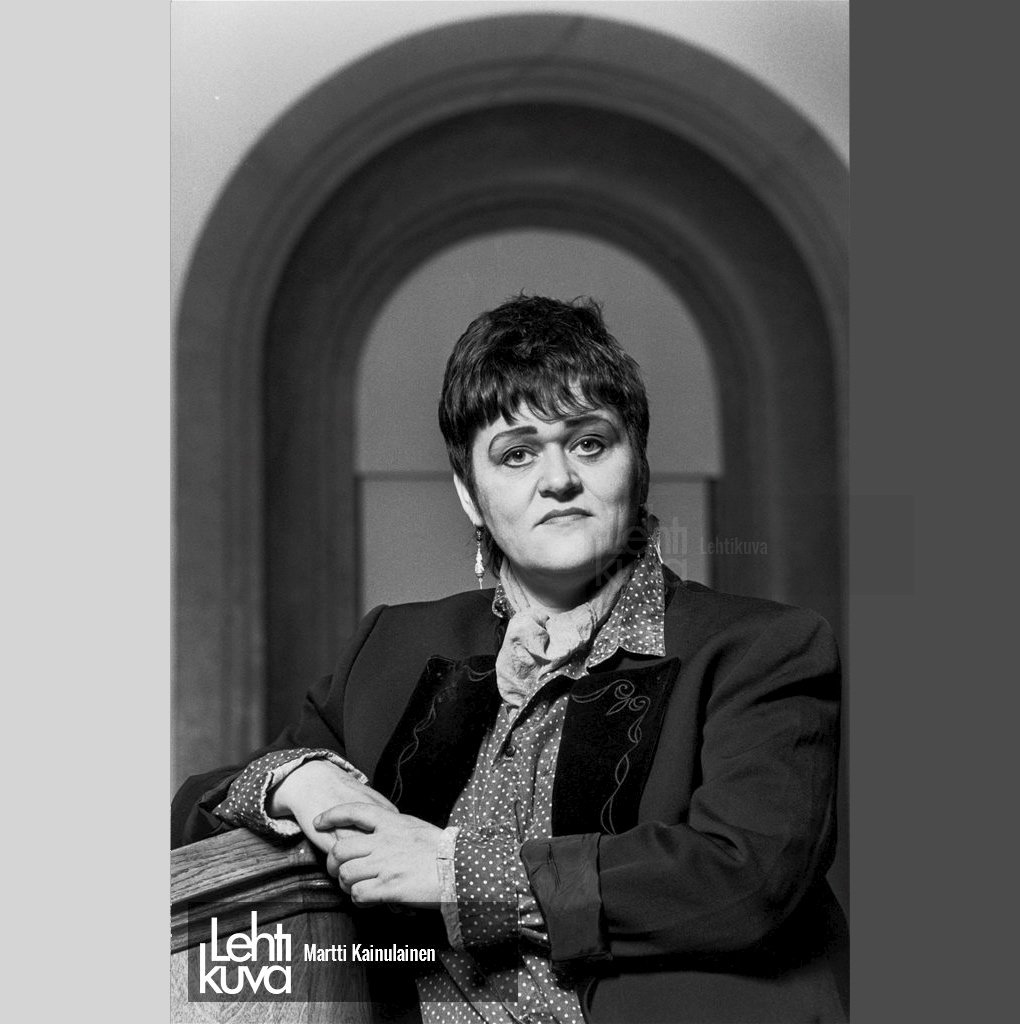 LehtiHistorPics's tweet photo. Finnish novelist, playwright, director and actress #PirkkoSaisio 1993 #Lehtikuva #MarttiKainulainen #lukuviikko #literature Lue! #kirjailija @SKTeatteri @Kirjailijaliitt https://t.co/JE9C9p9ve1