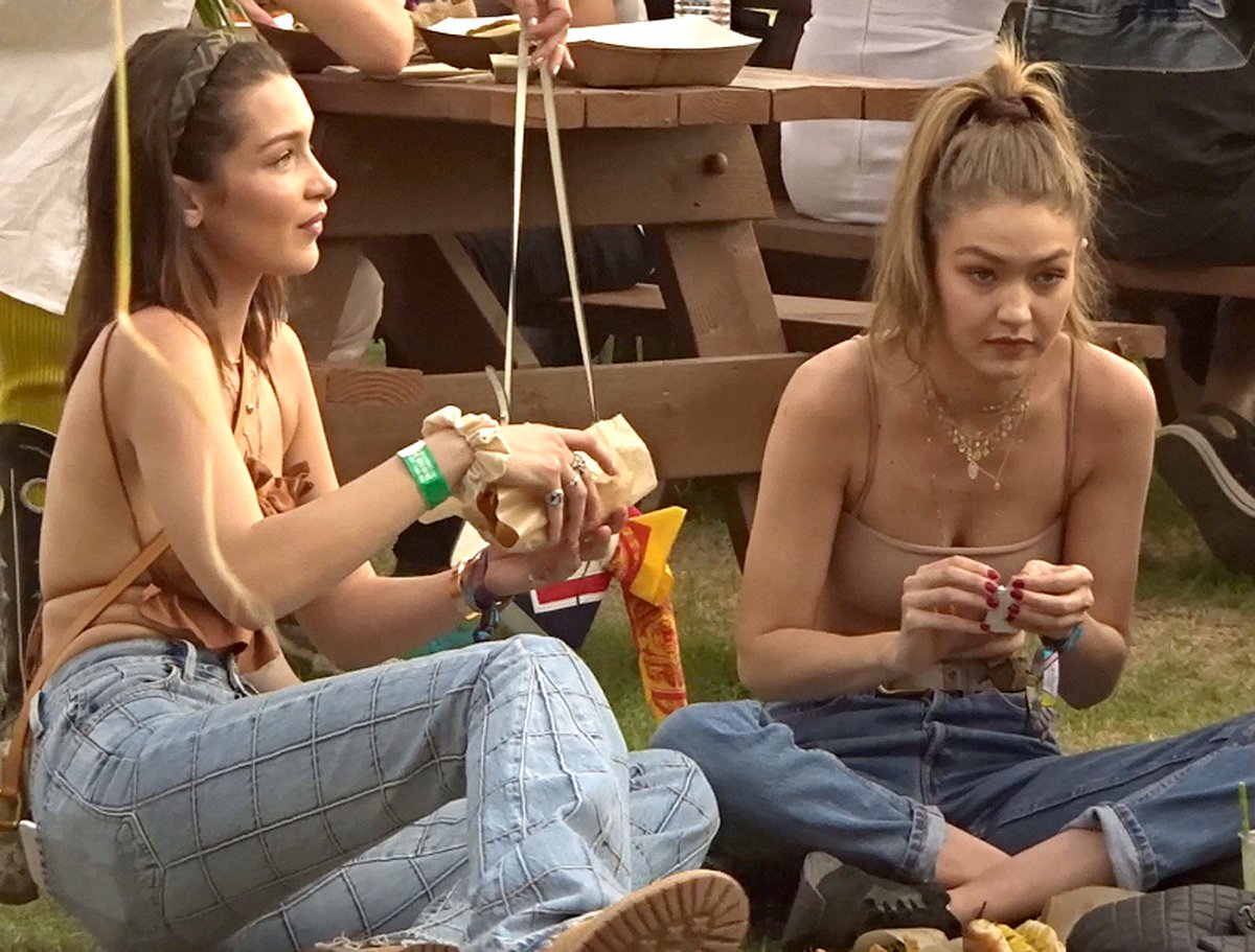 Just Girls ⟢ tweet media