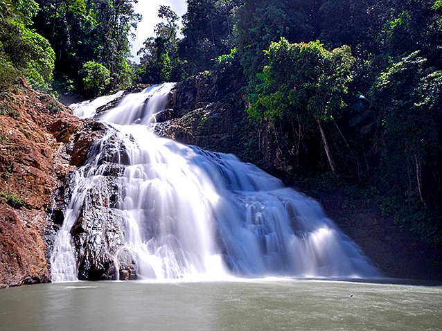 MalaysiaAsia's tweet photo. The Selai Takah Tinggi Waterfalls in Johor. #travel #malaysia #malaysiatrulyasia #waterfalls #tourismmalaysia https://t.co/Bnks7GP1cI