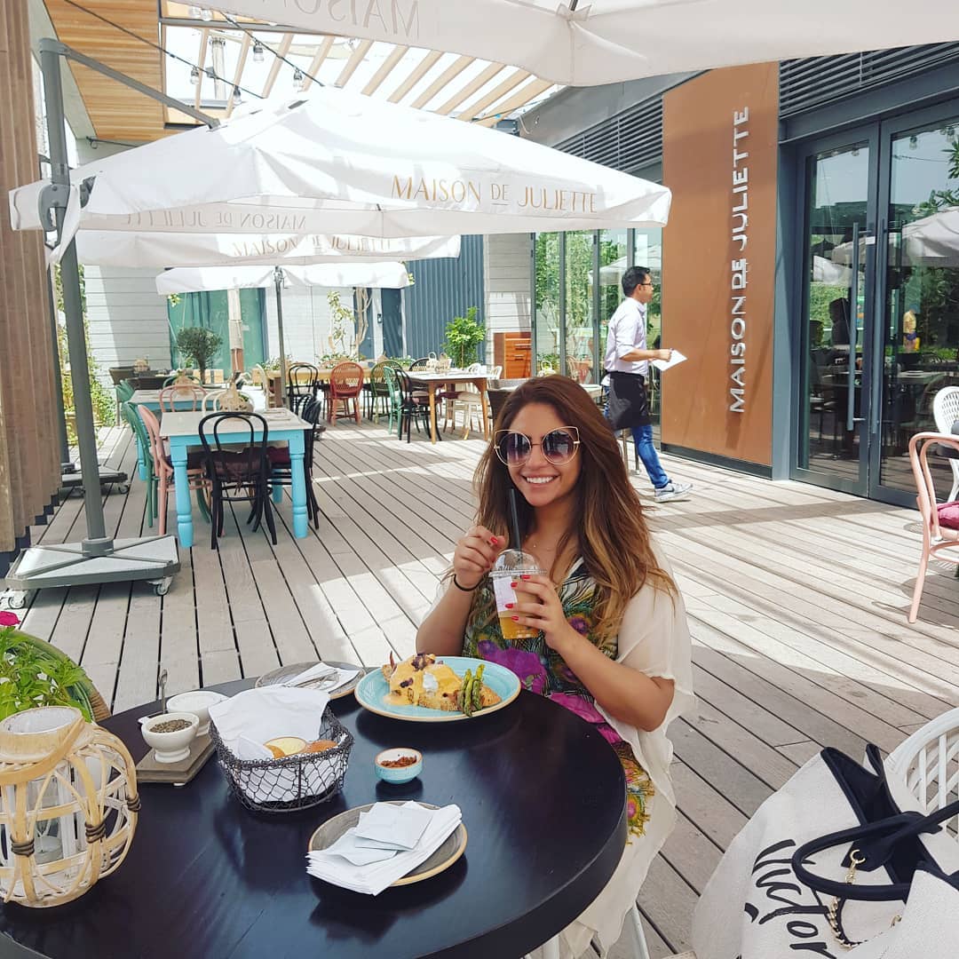 mdjcafe's tweet photo. The peace and quiet of mid-week mornings are delightful. Sunshine, inspiring meals and a breathtaking destination – could life be any better? Redline Blog هند العوضي  #MaisondeJuliette https://t.co/fWC1iRegcS