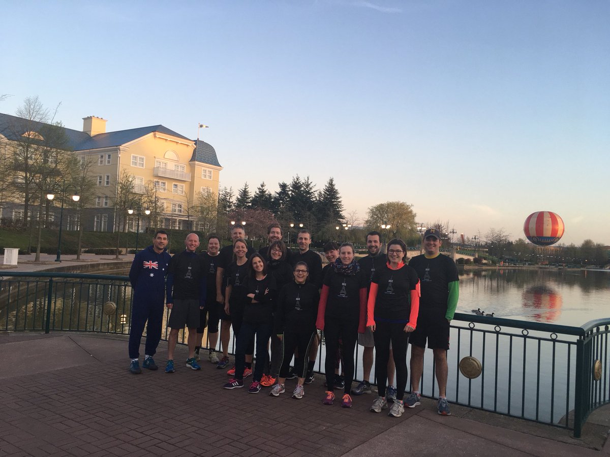 SilkeHoersch's tweet photo. #UngerRun: lots of attendees up for a #morningrun at #UemeaX #UCX18 @Diana_Schorpp @Veraontour @lucie_usi @weissandy https://t.co/qzHADFdSwU