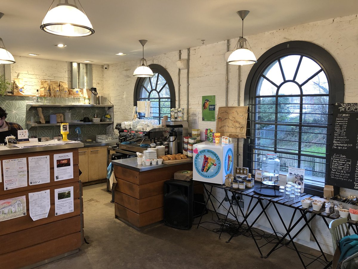 ChrisGPackham's tweet photo. At @WildWoodberry in Hackney to launch my UK Bioblitz #wewantwildlife - Nature Reserves are not enough - lovely morning @BBCBreakfast later , the excellent Coal House Cafe now ! https://t.co/2lX6sU6A4X