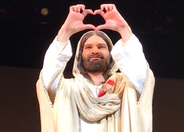 lafidesienne's tweet image. J’adore cette photo, elle dit tout... 
Tu as conquis tant de ♥️ en France et en Belgique depuis le début de @JesusSpectacle 🌿 

Merci @mike_massy 💕

#All4Mike #MuchLove @Massyholics #MikeMassy #Strasbourg