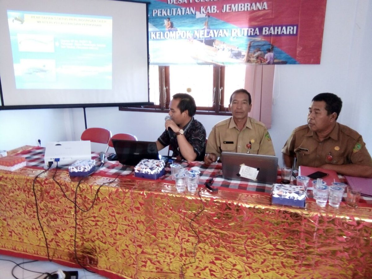 bppsdm_gondol's tweet photo. Peranserta luhkan kab. Jembarana SATMINKAL BBRBLPP pada Kegiatan bimtek pemberdayaan masyarakat untuk KUB PUTRA BAHARI di Ds Pulukan,Jembrana-Bali #aksiluhkan @brsdm_kp @puslatluhkp @mzulficar https://t.co/n4WvTaZGxu