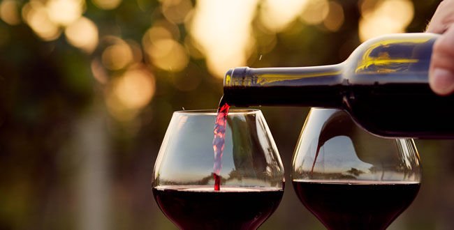 WineMorning's tweet photo. 4️⃣ : [#Primeur2018] Un millésime "vibrant" pour les vins de Pomerol

✳️ https://t.co/ObO1weEBvY
#WineMorning 🍷⚡️

🔗 @Figaro_Avis_Vin @VinsPomerol_com @VinsdeBordeaux #Pomerol #Vin https://t.co/Jg5BtaBcX1