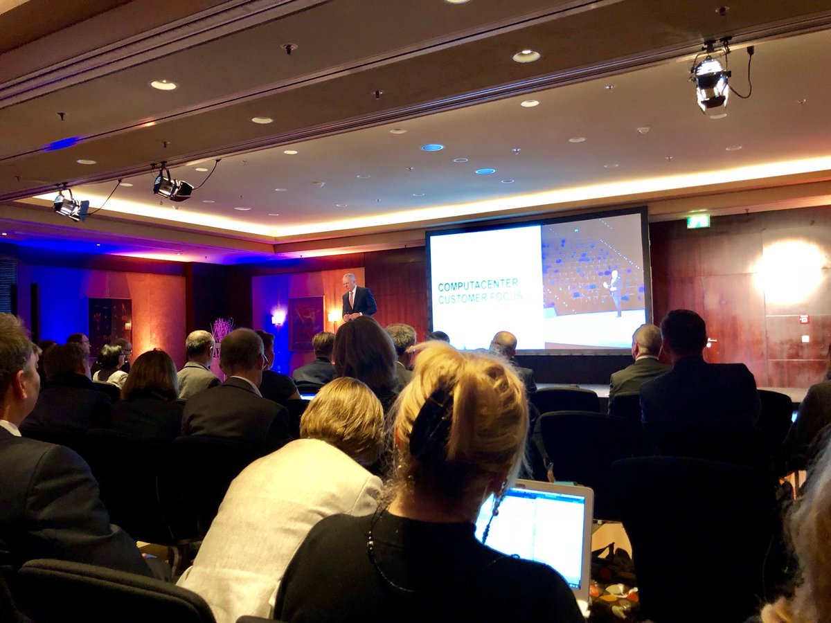frenchpeet's tweet photo. Mike Norris kicking off our 2018 analysts briefing #CCAnalysts18 https://t.co/cYRDzPQK6m
