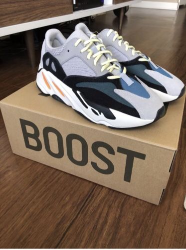 yeezy 700 wave runner size 10.5