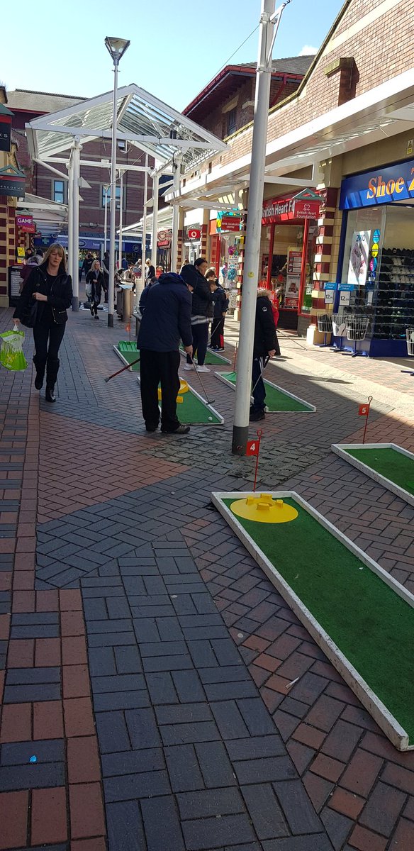 mwchorley's tweet photo. Our #FREE #HalfTerm activities are well underway here on #MarketWalk #Chorley - Come and try the #crazygolf or making a "rockin' chicken" with the #ArtVenturers - Shopping has never been so much fun! https://t.co/sftORgN4Wr