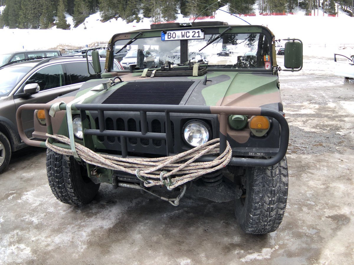 RunBeaujolais's tweet photo. Today’s transport.... Hummm #hummer #hummvee #offroad in @ArosaLenzerheid #skifunisrunfun https://t.co/5hP2PgAbyU