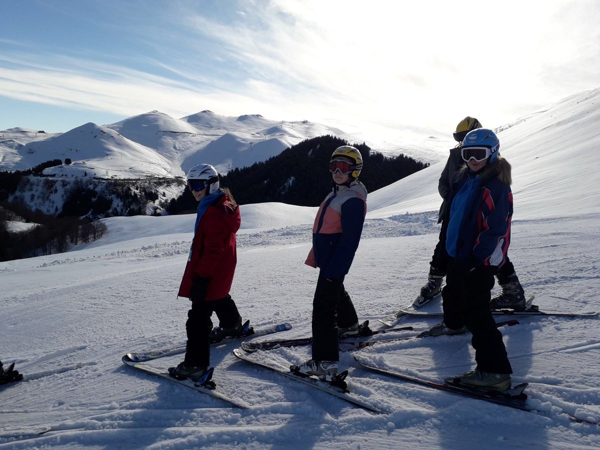 Prospect_Ski's tweet photo. Groups 4 and 5! #prospectski https://t.co/VhMkcTq8hl
