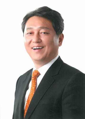 6·13 서울 송파을 국회의원 재선거에 출마한 최재성 더불어민주당 예비후보가 선거사무실 개소를 알리며 선거 행보에 박차를 가하고 있다. 9min.co.kr/coding/news.as…