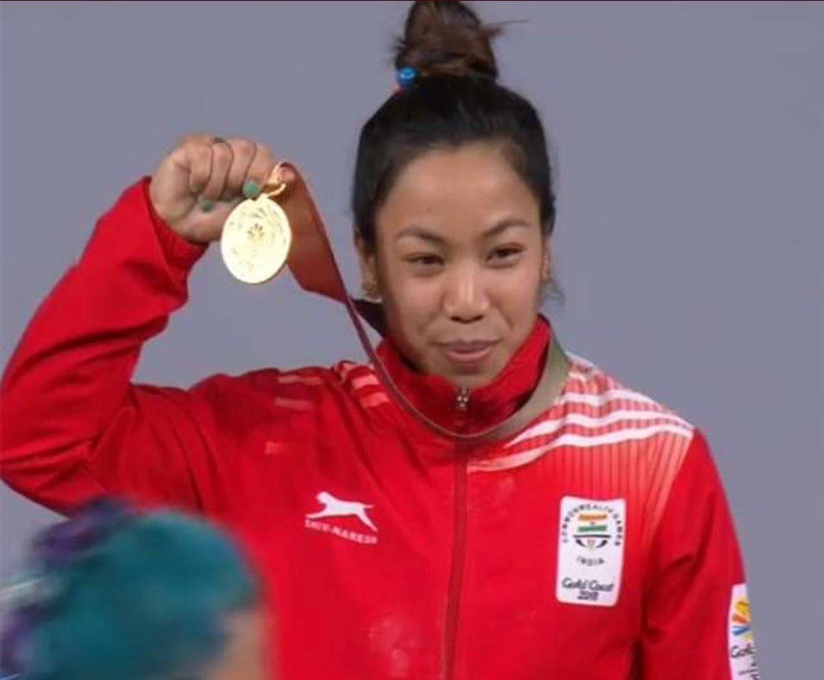 GreenRoji's tweet photo. Salute #girl #CWG2018 #MirabaiChanu https://t.co/vwPpz36Dol