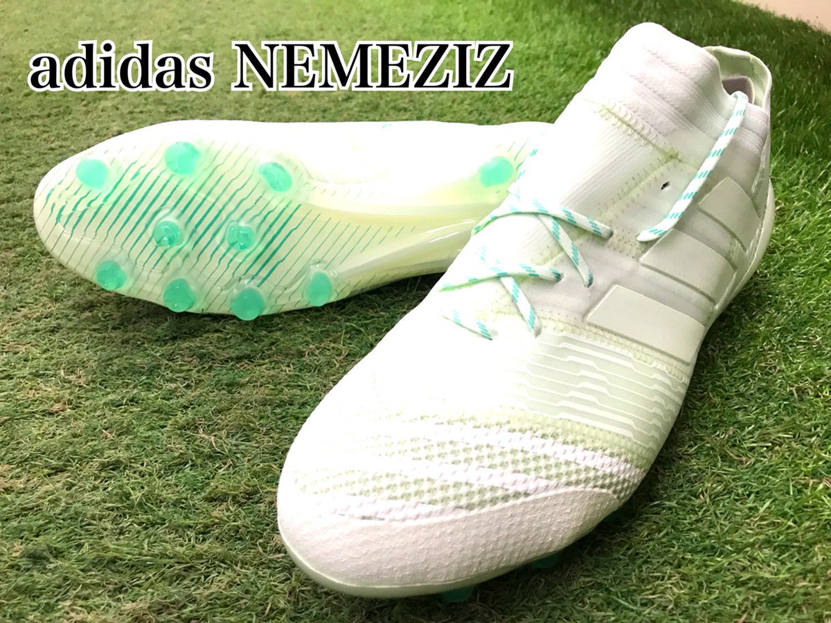 サッカー専門店ベンスポーツ さらに Adidas の新作スパイクをご紹介 Nemeziz と X です ネメシスのカラーはもう少しクリーム色なのですが 写真だと真っ白に見えるかもしれません エックスは緑と白のドット模様です ぜひ店舗で確認してくださいね サッカー専門店ベンスポーツ さらに Adidas の新作スパイクをご紹介 Nemeziz と X です ネメシスのカラーはもう少しクリーム色なのですが 写真だと真っ白に見えるかもしれません エックスは緑と白のドット模様です ぜひ店舗で確認してくださいね