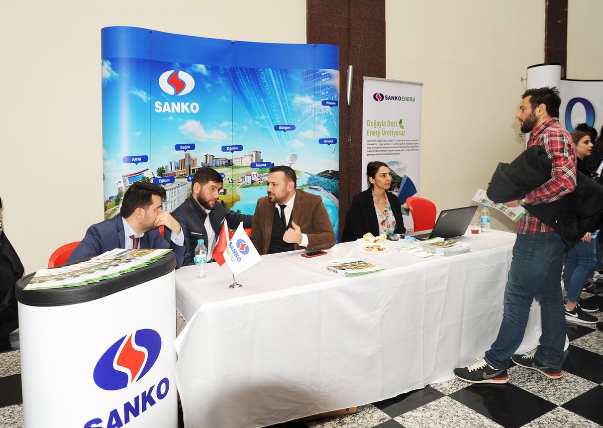 Sanko_Enerji's tweet photo. Geçtiğimiz hafta 29-30 Mart tarihlerinde gerçeklesen; Karadeniz Teknik Üniversitesi Elektronik Klübü "Sende Karadeniz Teknik Üniversitesi'ne gel Kariyerini Zirvele! Sloganıyla bu sene 8.sini düzenledikleri 'Kariyer Gelişim Günleri" #İEEE #elektronikklubu #engineer #students https://t.co/dwchXgAD2T