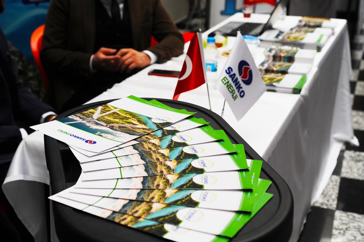 Sanko_Enerji's tweet photo. Geçtiğimiz hafta 29-30 Mart tarihlerinde gerçeklesen; Karadeniz Teknik Üniversitesi Elektronik Klübü "Sende Karadeniz Teknik Üniversitesi'ne gel Kariyerini Zirvele! Sloganıyla bu sene 8.sini düzenledikleri 'Kariyer Gelişim Günleri" #İEEE #elektronikklubu #engineer #students https://t.co/dwchXgAD2T