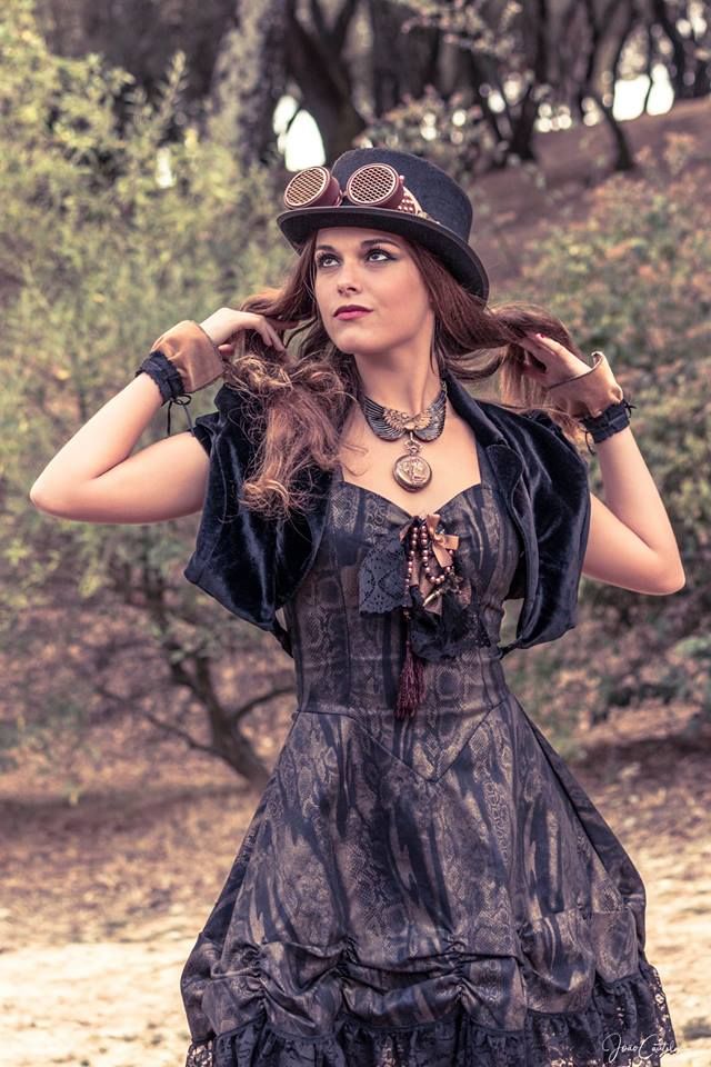 GoldenSteampunk's tweet photo. https://t.co/1aK3jcuBdB 

#alternative #alternativefashion #steampunk #Victorian #fashion #Victorianstyle #victoriandress #victorianfashion #teaparty #gothicstyle #theatreclothing #gothic #steampunkstyle #steampunkfashion #steampunkart #steampunkcosplay https://t.co/Ppl5OGZ3YW