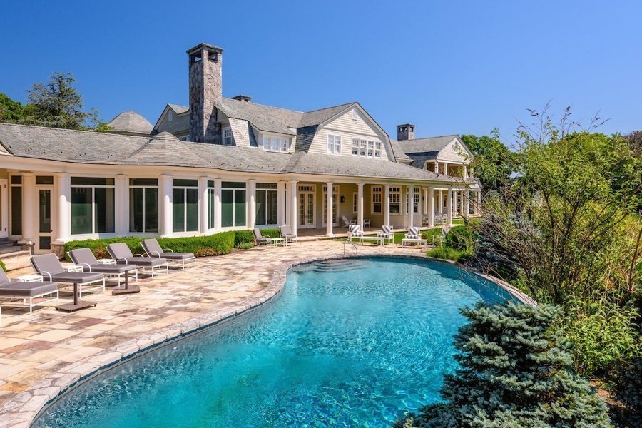 MansionGlobal's tweet image. Once Listed for $95M, a 25-Acre Hamptons Estate Is Now $59M mansion.global/2HaMqoy