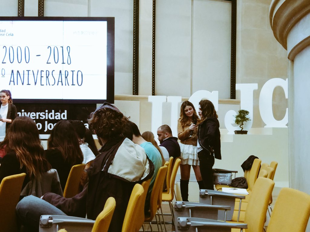 HeyMediaAgency's tweet photo. Abrimos la segunda parte de los #PremiosMilo18 con los testimonios de antiguos alumnos y algunos de los que siguen creciendo con @universidadcjc https://t.co/YdzEOJUvUH