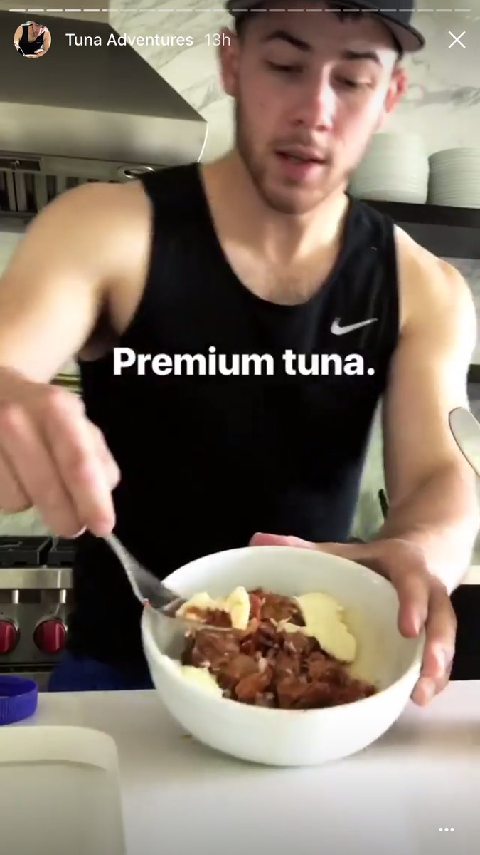 TinytoonTal's tweet photo. When you’re into the new thing>>”Tuna Adventures” 🐟 w/@nickjonas https://t.co/pIPwLPRsFT