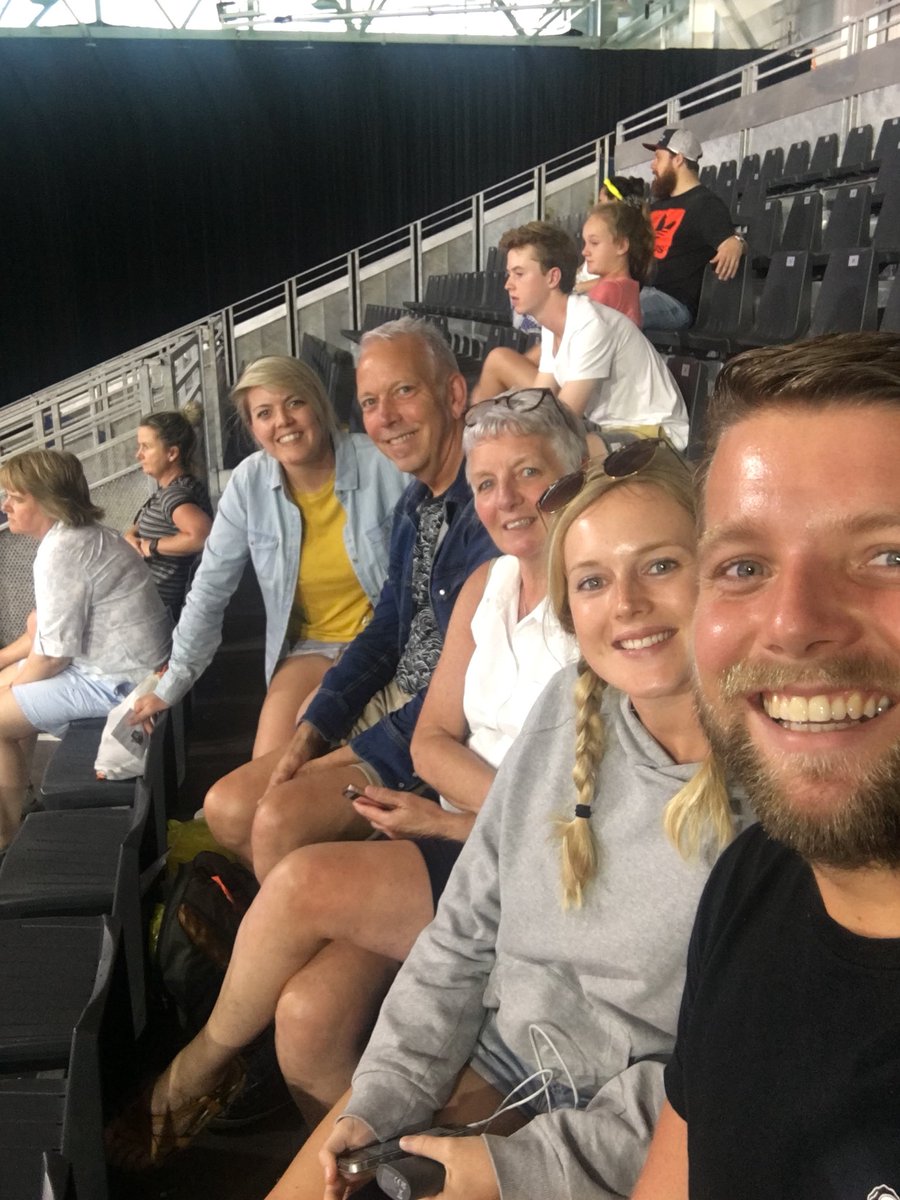 Natty_Booth's tweet photo. #GC2018Badminton #Commonwealth2018 #EnglandWin #LetsGoEnglandLetsGo! https://t.co/DVvVT7Rzn5